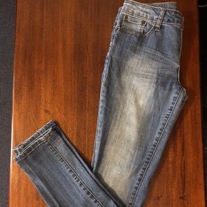 Forever 21 • stretch jean